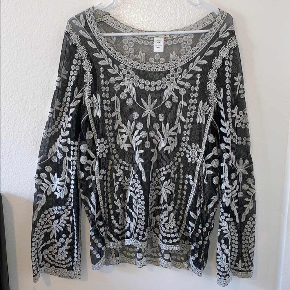 Dark blue/black sheer boho embroidered long sleeve